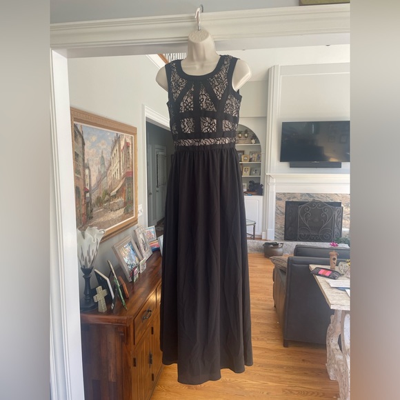 Gianni Bini maxi dress size 0 worn once - Picture 2 of 7